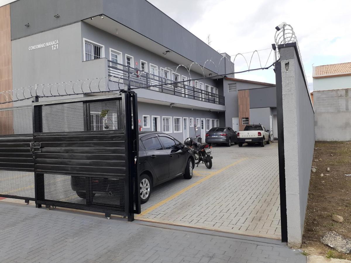 Loft05 Completo Ar Internet Garagem Prox Aparecida E Industrias Apartment Пиндамонянгаба Екстериор снимка