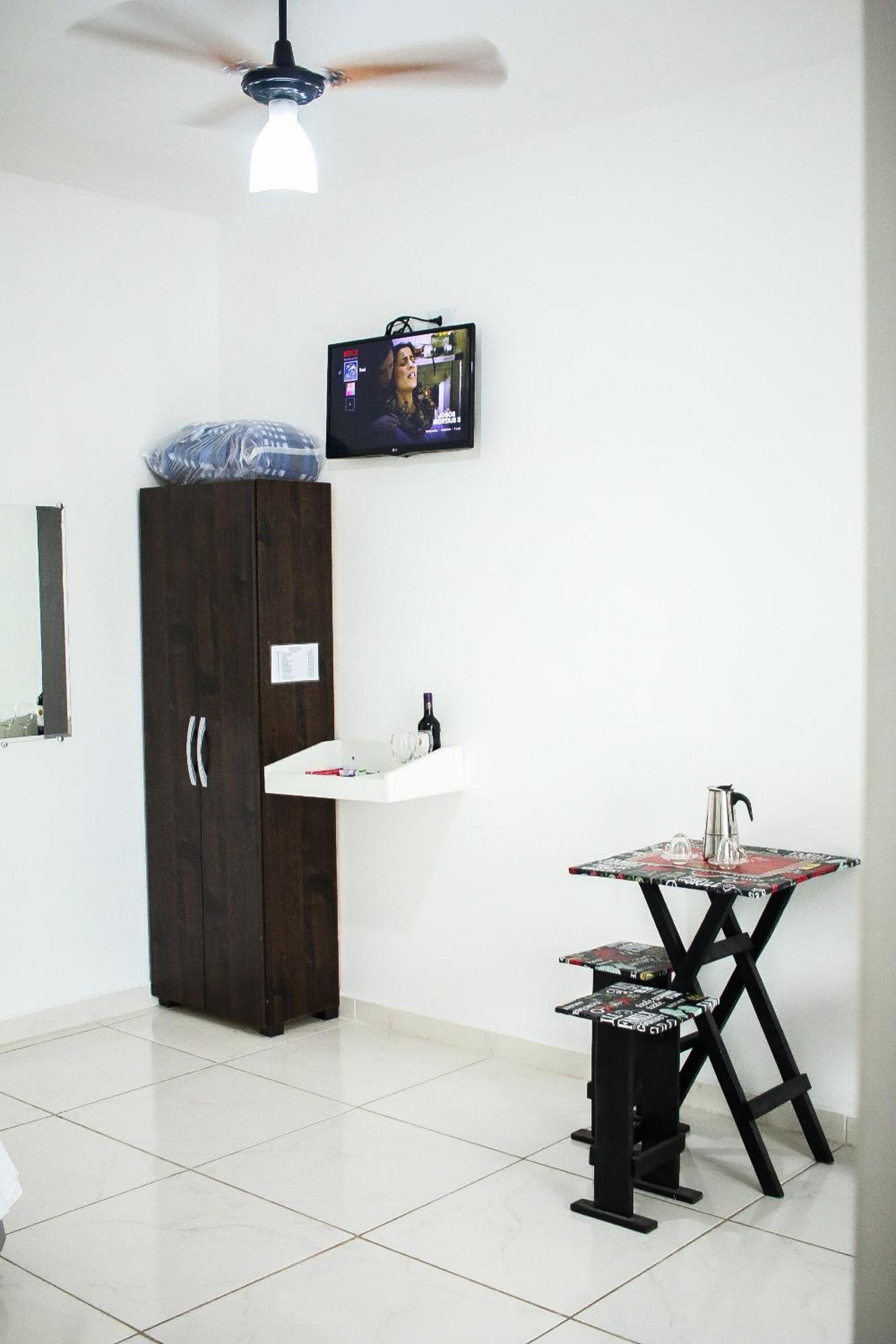 Loft05 Completo Ar Internet Garagem Prox Aparecida E Industrias Apartment Пиндамонянгаба Екстериор снимка